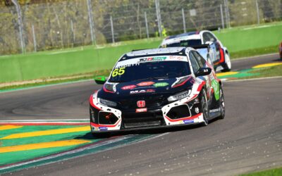 Pole position e podio per Jacopo Guidetti nel round finale del TCR Italy